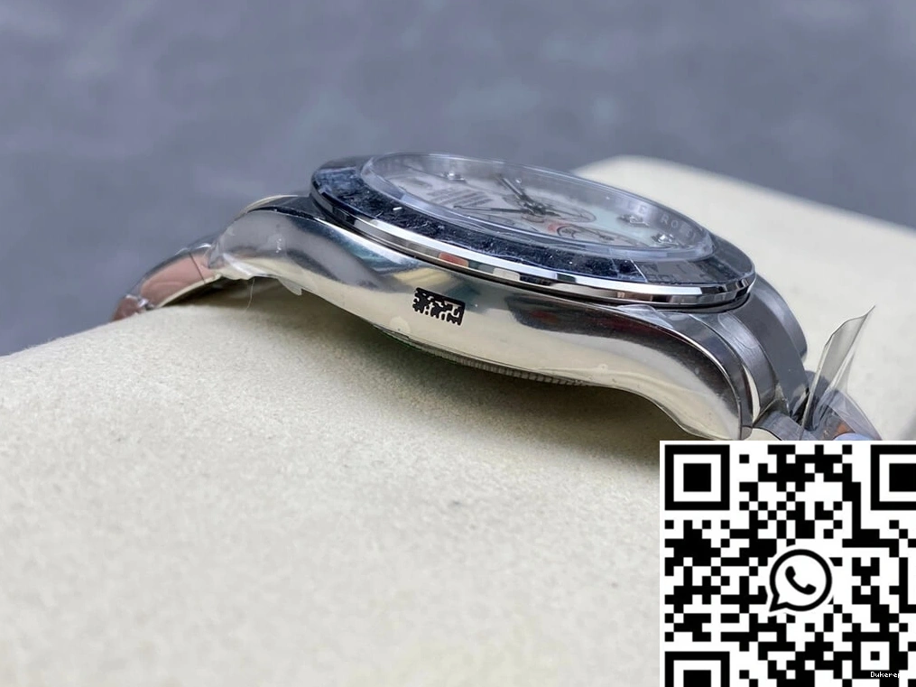 Rolex Mother-of-pearl Dial Factory Clean M116509-0064 Daytona Cosmograph 0205